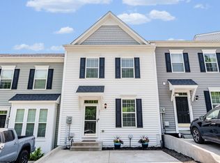 211 Falling Leaf Ln, Morgantown, WV 26501