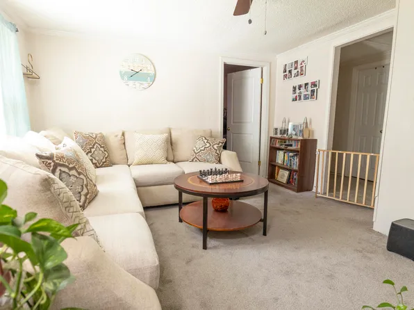 202 Kirven St, Pinewood, SC 29125