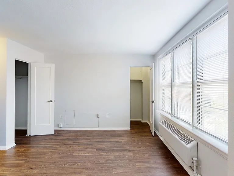 Dining/Living room
