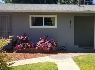 1509 SW I St, Grants Pass, OR 97526