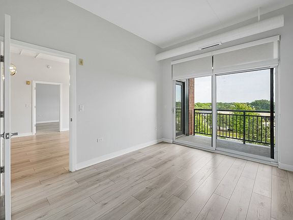 3rd image of 450 Village Center Dr #302