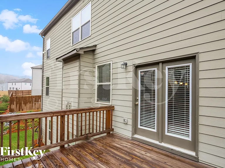 2025 Sorrento Ct — Photo 18