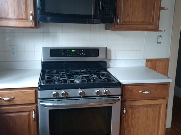 4th image of 186 N Park Ave #2