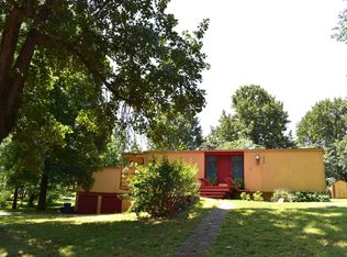 329 S Cedarbrook Dr, Monett, MO 65708