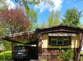231 Blossom Ln, Utica, NY 13502