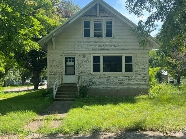 707 Arthur St, Rolfe, IA 50581