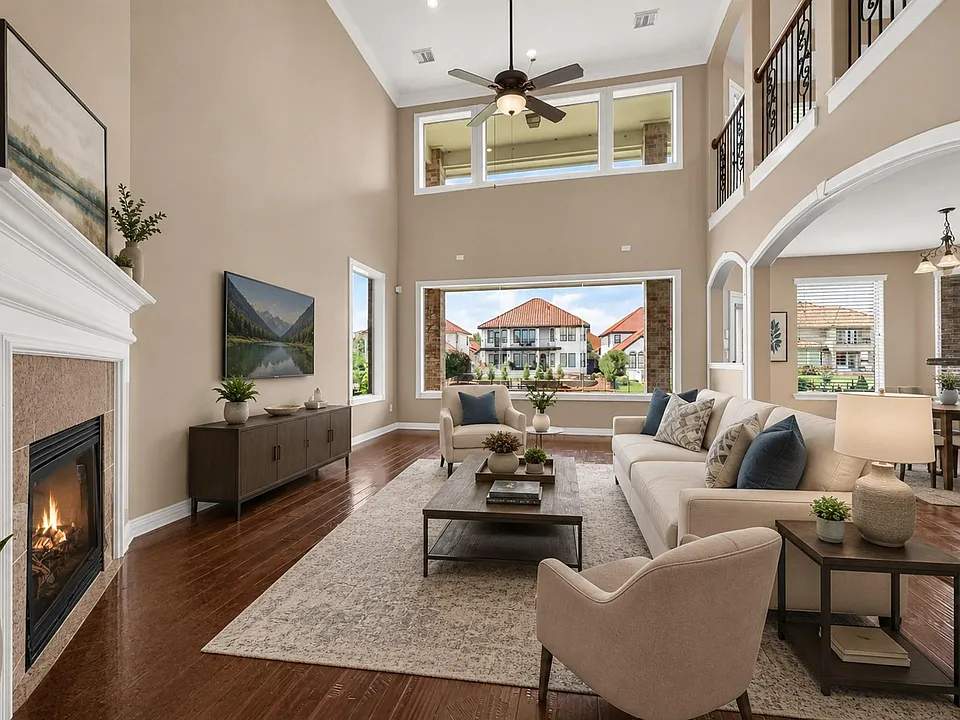 18943 Villa Bergamo Ln