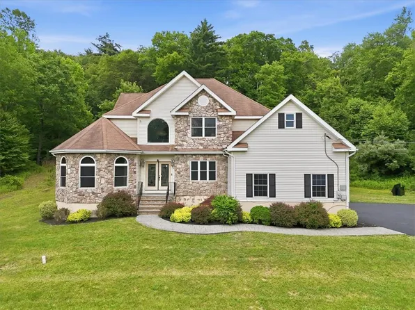 5248 Cherry Valley Rd, Saylorsburg, PA 18353