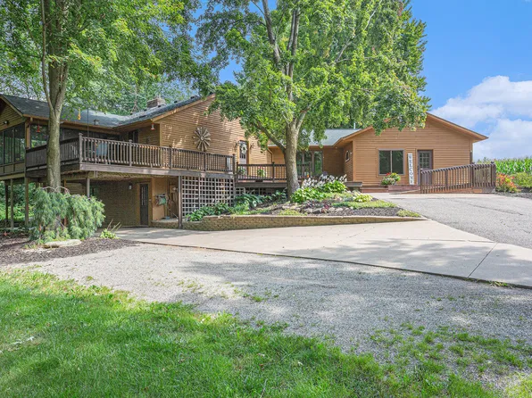 4124 Byron Rd, Hudsonville, MI 49426