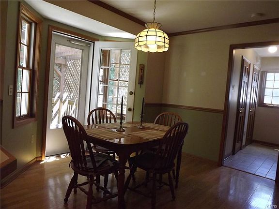5th image of 246 Kerryman Cir