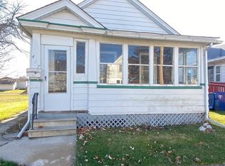 417 2nd Ave S, Clinton, IA 52732