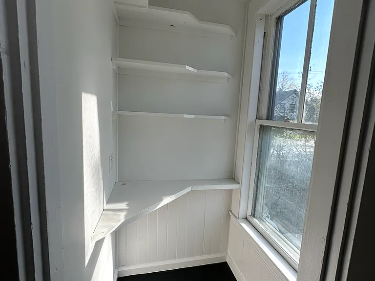 60 South St — Photo 9