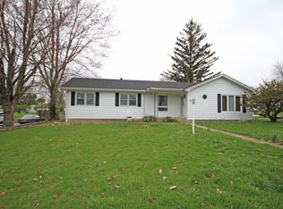 3358 E Lost Bridge Rd, Decatur, IL 62521