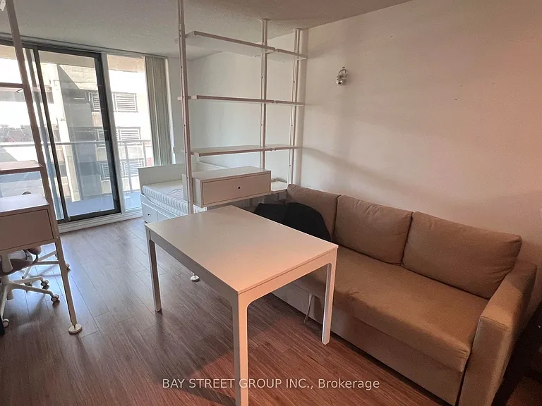 750 Bay St #707 — Photo 6