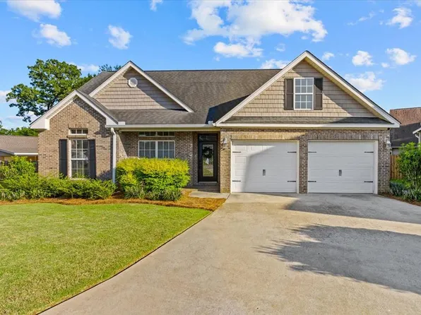 106 Pioneer Trl, Dothan, AL 36305