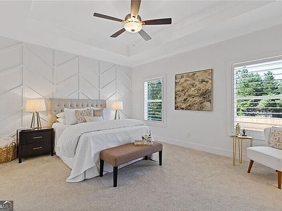 5th image of 2741 Hallwood Ln