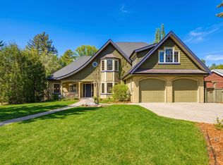 9212 118th St NW, Edmonton, AB T6G 1T9