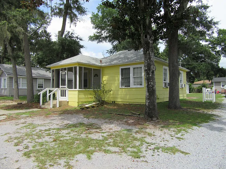 1708 Louise Ave — Photo 2