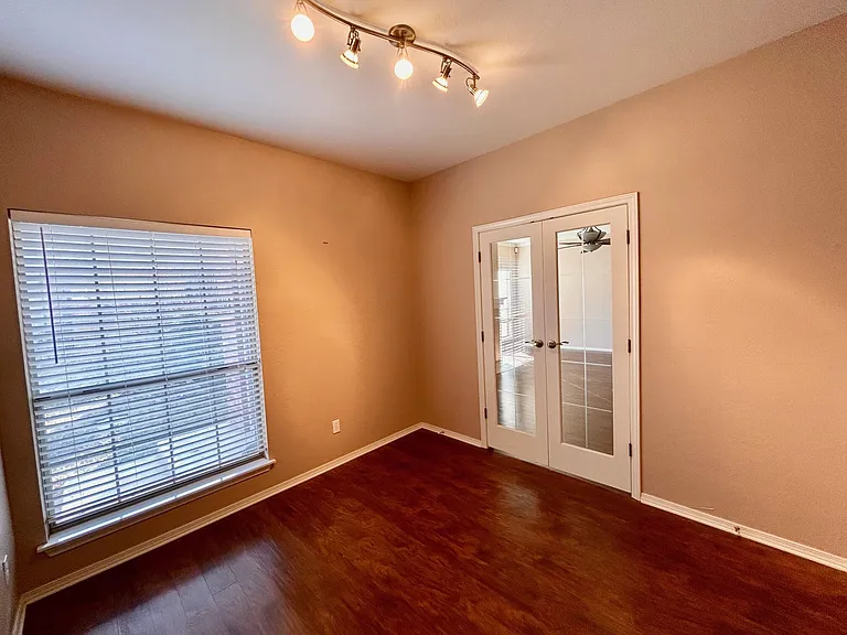 4501 N Youngs Blvd #1 — Photo 12