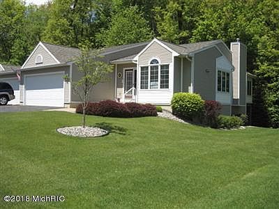 1st image of 143 Bridgewood Dr