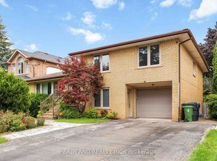 260 Fisherville Rd, Toronto, ON M2R 3C5