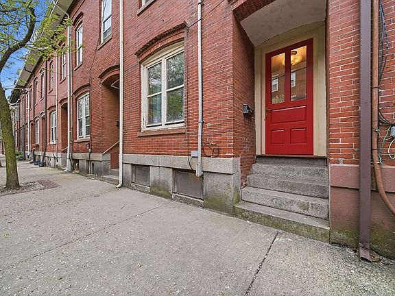 3rd image of 28 Medford St