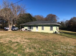 306 New Hope Rd, Lawndale, NC 28090