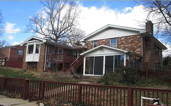 4th image of 225 Ladonna Blvd