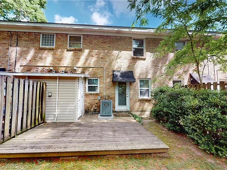 4355 Stein Ave #C — Photo 3