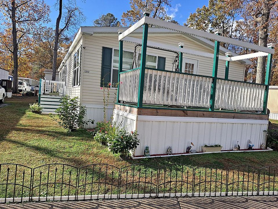 1st image of 12812 Cove Dr