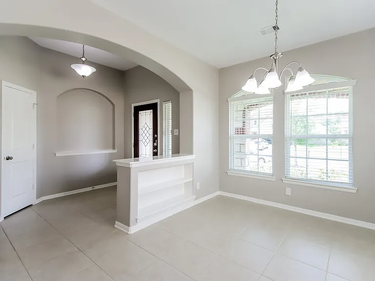 614 Companion Dr — Photo 6