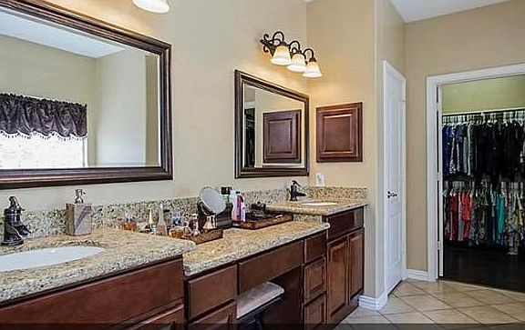 5th image of 2522 Pine Brook Dr