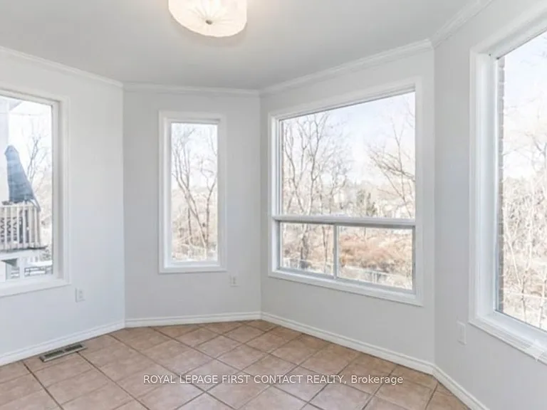 61 Herrell Ave — Photo 7
