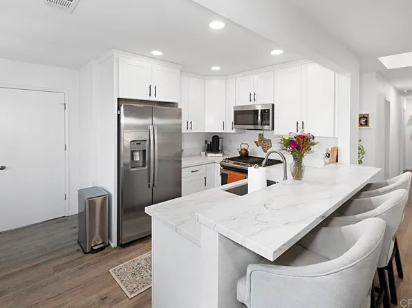 6421 E Lake Dr, San Diego, CA 92119