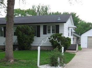 520 E Sanborn St, Springfield, MN 56087