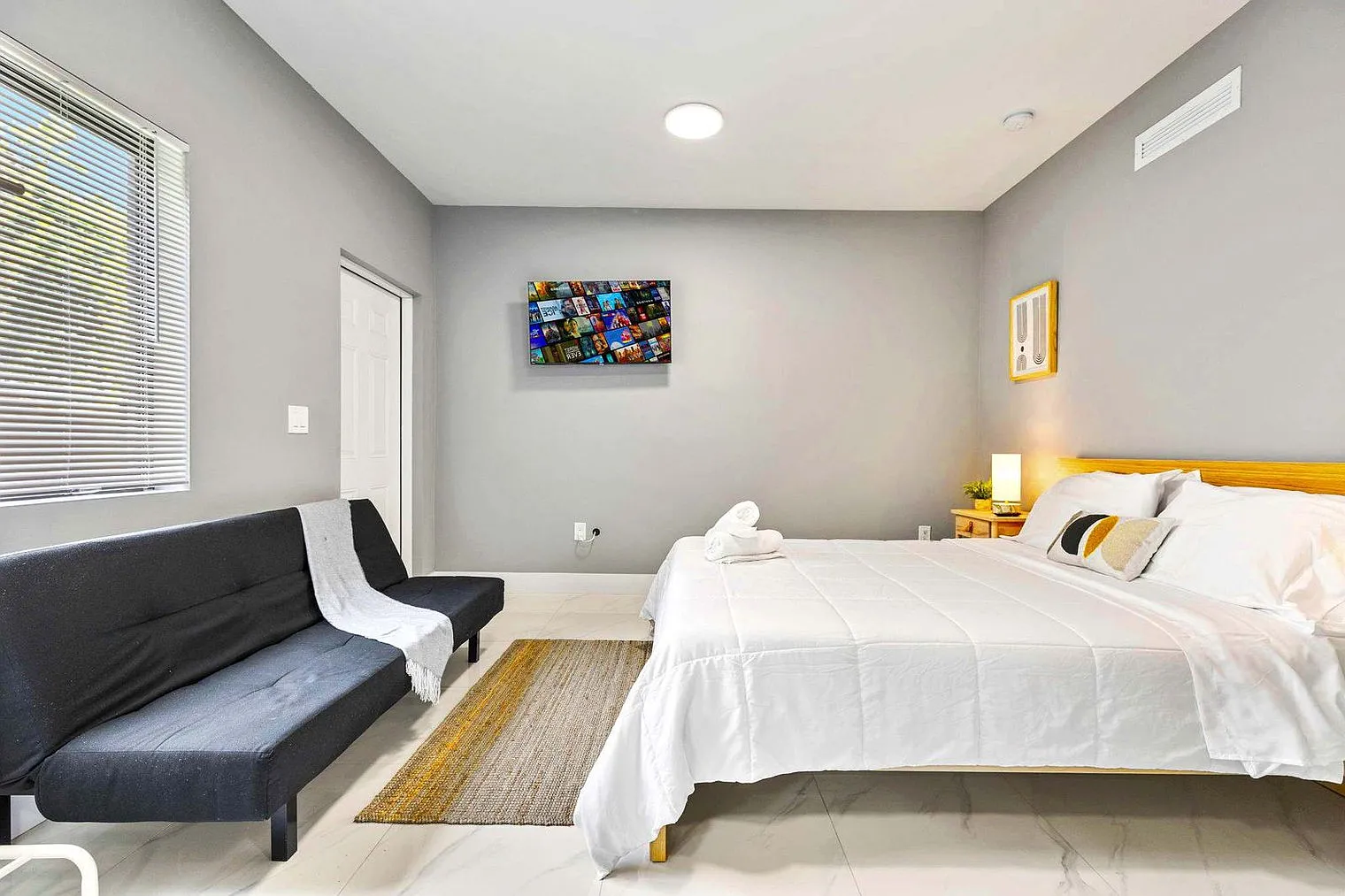 Studio, 1.0 bath, 645 sqft, $1,974 — Photo 4