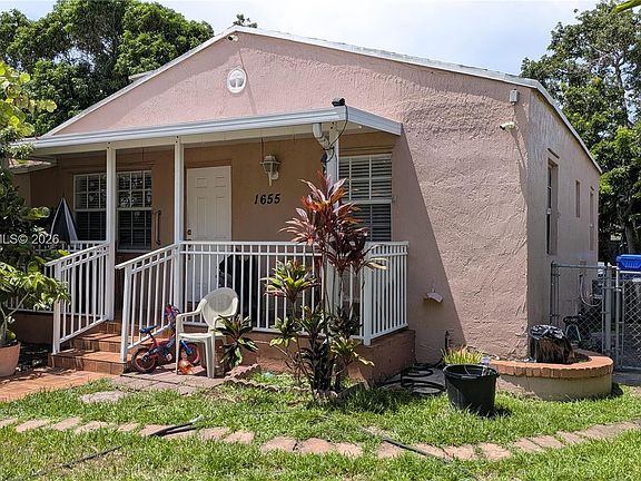 2nd image of 1655 SW 20th St