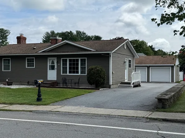 788 Church St, Northbridge, MA 01534