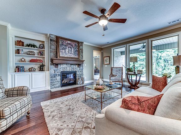 5th image of 413 Eisenhower St Lot 7