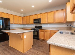 35573 Silverweed Rd, Murrieta, CA 92563