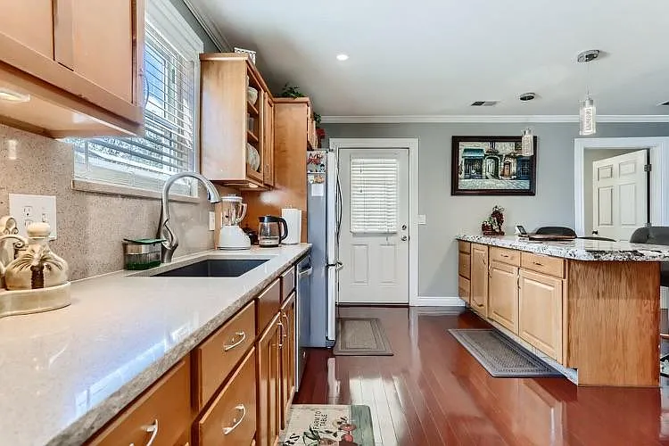 10286 W Layton Dr — Photo 4