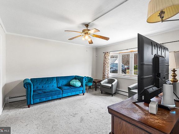 4th image of 955 Terrace Blvd