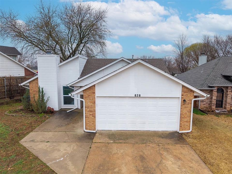 1st image of 828 Golden Eagle Dr