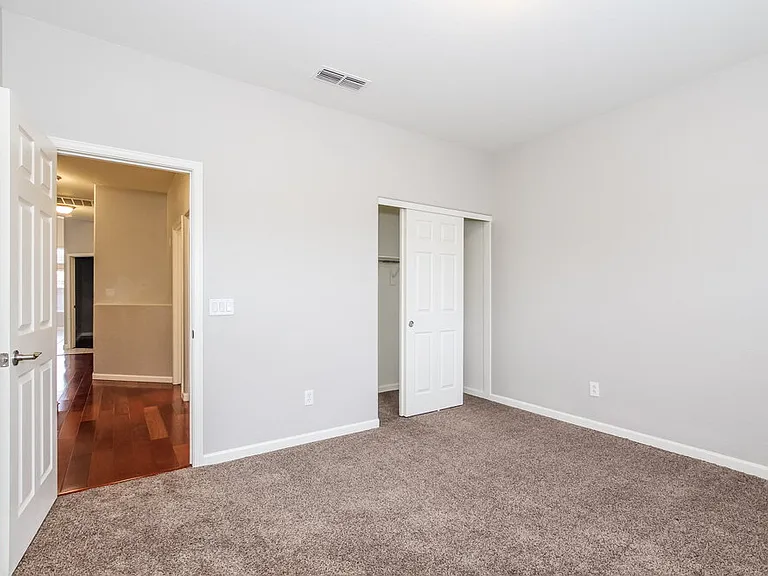 14510 N 87th Ave — Photo 13