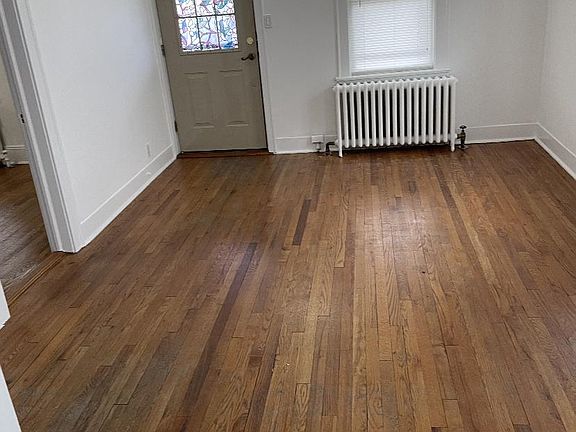 4th image of 44 Loring Ave #1
