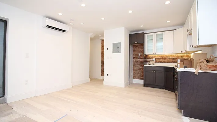 Rented by Nooklyn NYC LLC | media 24