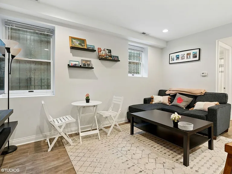330 W Evergreen Ave #1 — Photo 5