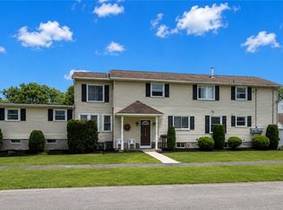 520 Roxford Rd S, Syracuse, NY 13208