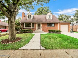 8830 Nashville Ave, Oak Lawn, IL 60453