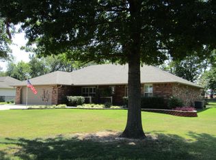 700 E 10th St, Grove, OK 74344